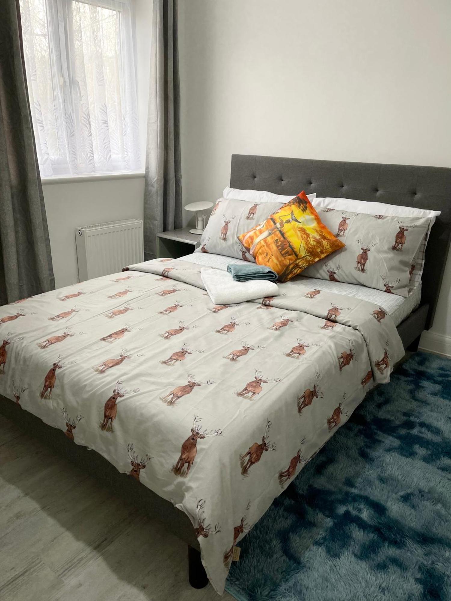 Stanton - Impeccable And Stylish 2 Bedroom Dagenham Luaran gambar