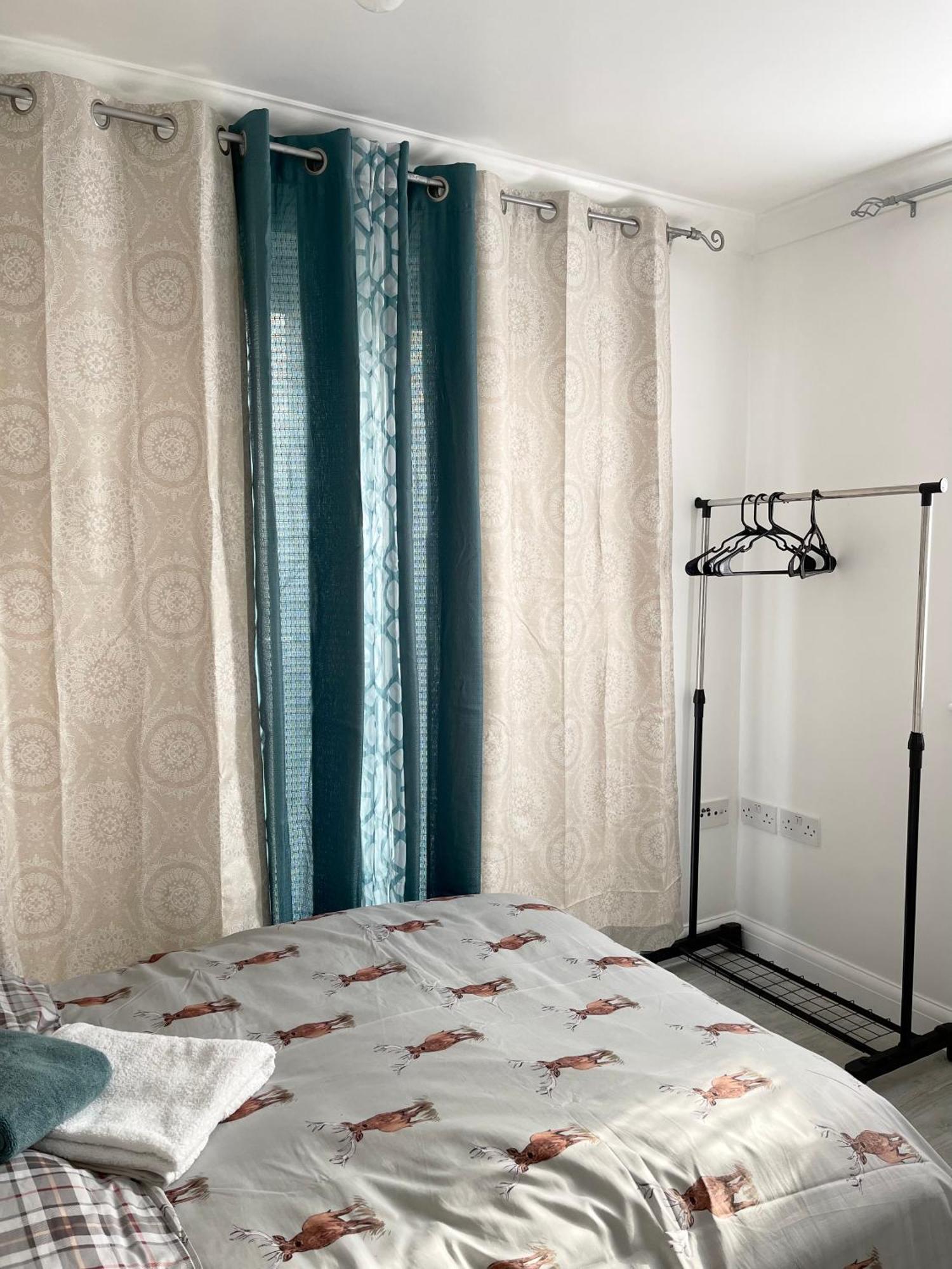 Stanton - Impeccable And Stylish 2 Bedroom Dagenham Luaran gambar