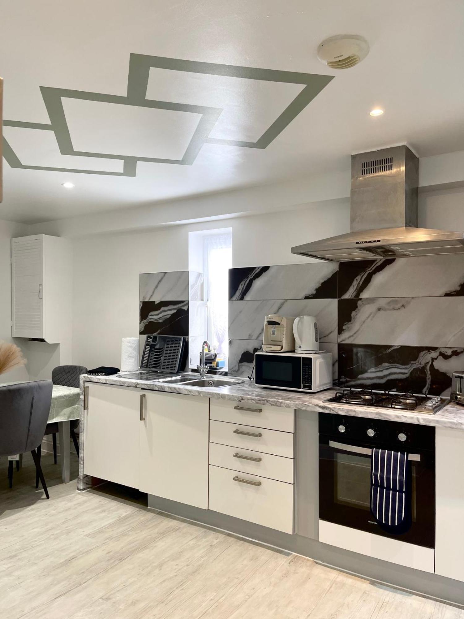 Stanton - Impeccable And Stylish 2 Bedroom Dagenham Luaran gambar